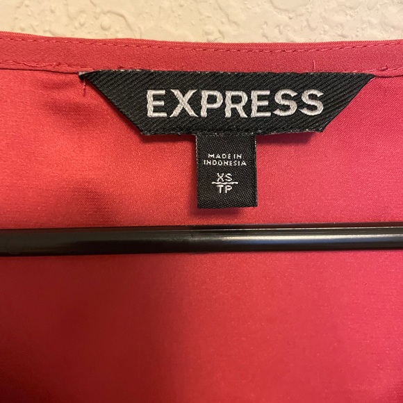 Express short sleeve shirt - Picture 2 of 2